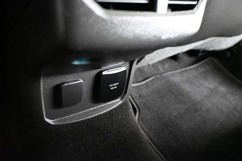 Ford Mondeo (2022) 2.0 140 KW LED SONY ACC Tažné - fotka 22 z 38