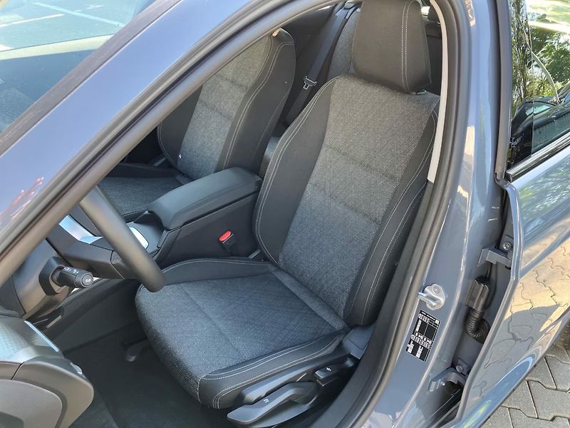 BMW Řada 1 120 M-Sport design Kam DrivAs - fotka 7 z 14