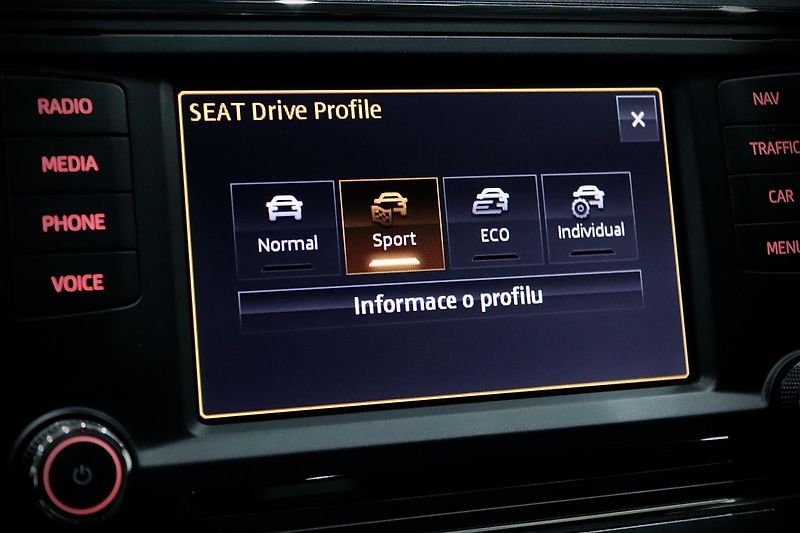 Seat Leon 1.4 TSI 92 kW - fotka 29 z 34