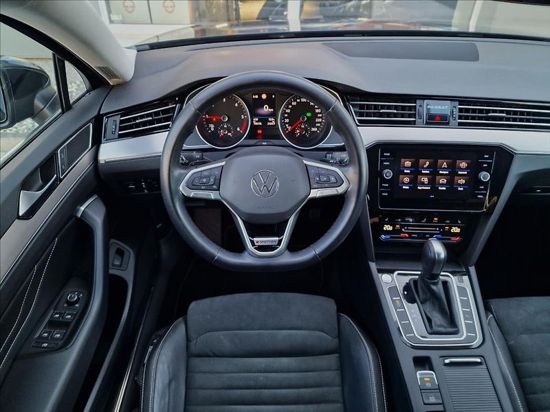 Volkswagen Passat 2.0TDI 147kW 4MOTION DSG Eleg - fotka 12 z 50
