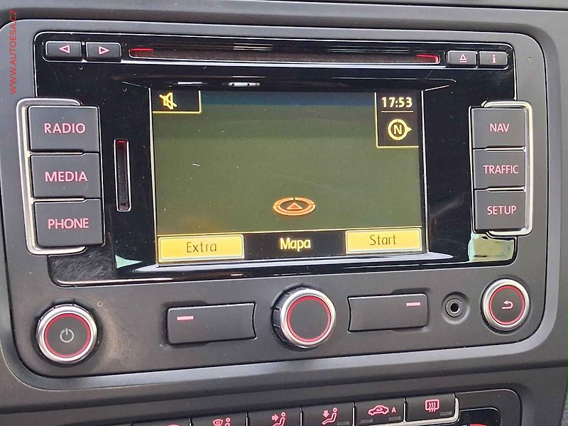 Volkswagen Golf (2011) 2.0 TSi, GTi, DSG - fotka 17 z 20