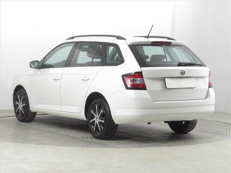Škoda Fabia (2016) 1.2 TSI, Tempomat - fotka 4 z 17
