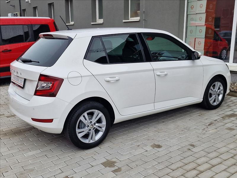 Škoda Fabia 1.0 TSI Style,původ ČR,1.Maj. - fotka 11 z 49