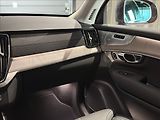 Volvo XC90 (2026) 2,0 T8  Ultra Bright - náhled 37