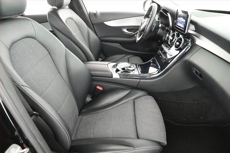 Mercedes-Benz Třídy C (2017) C 200 4MATIC, 4X4, Automat - fotka 7 z 21