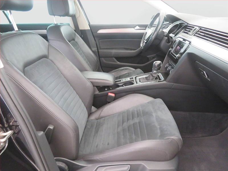 Volkswagen Passat (2016) Highline 2.0 TDI, 4X4 - fotka 9 z 16