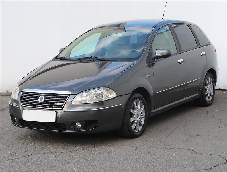 Fiat Croma (2006) 1.9 Multijet, nová STK, Tažné - fotka 2 z 16