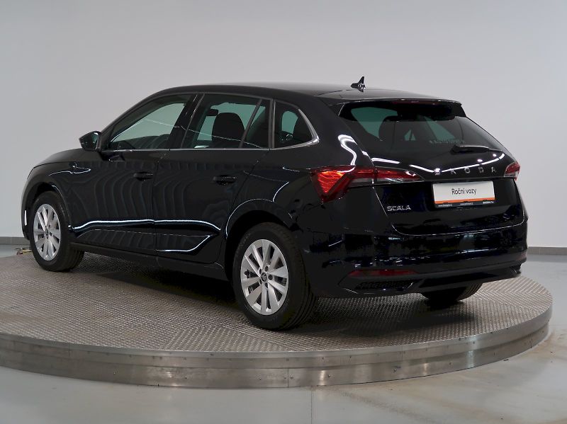 Škoda Scala (2025) TOP SELECTION 1.0TSI 85KW DSG - fotka 7 z 40