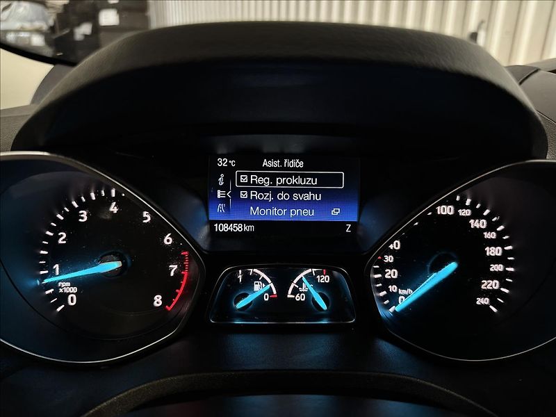 Ford Kuga 1.5EB 110kW TITANIUM 2XALU - fotka 19 z 36