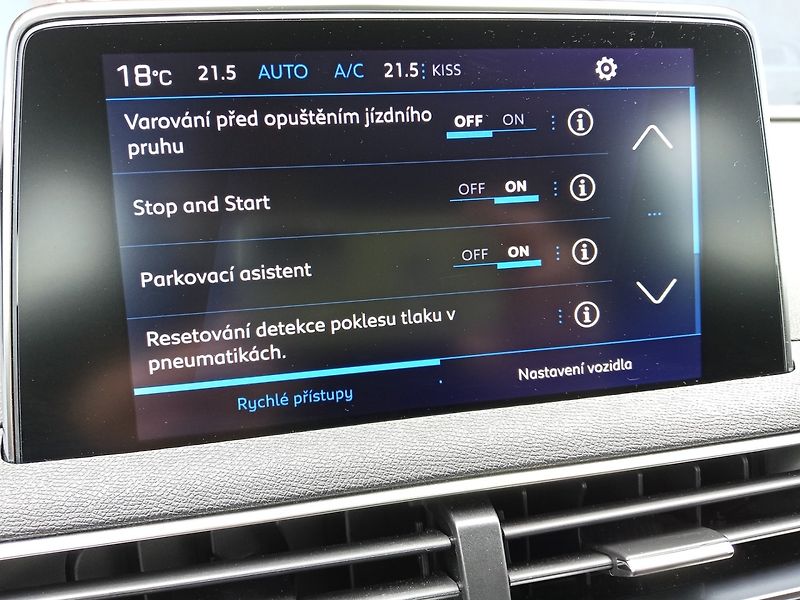 Peugeot 3008 (2021) 1.2PT 96kW! Full LED! Kamera! - fotka 26 z 32