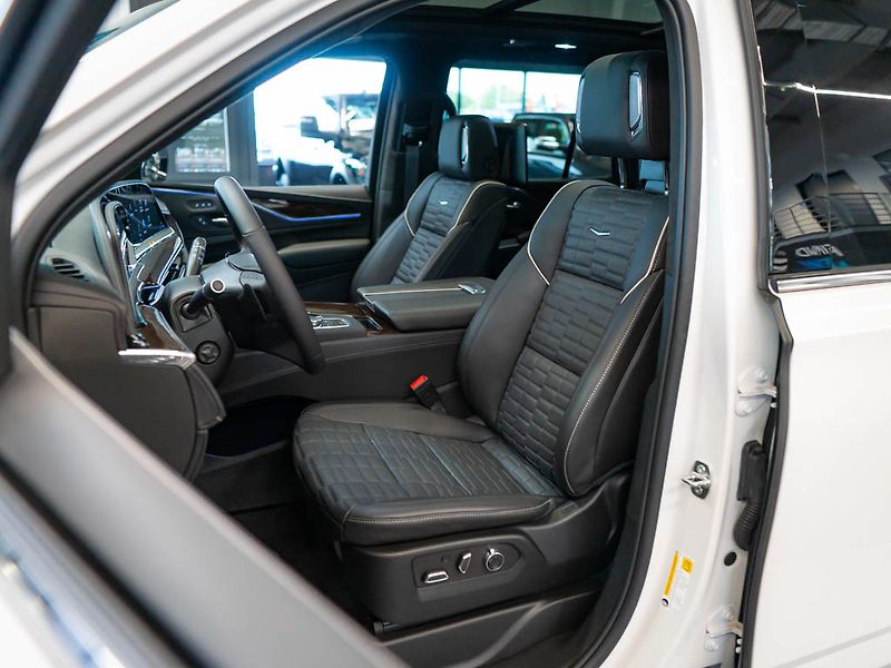Cadillac Escalade (2024) 6.2 Premium Luxury Platinum - fotka 18 z 50