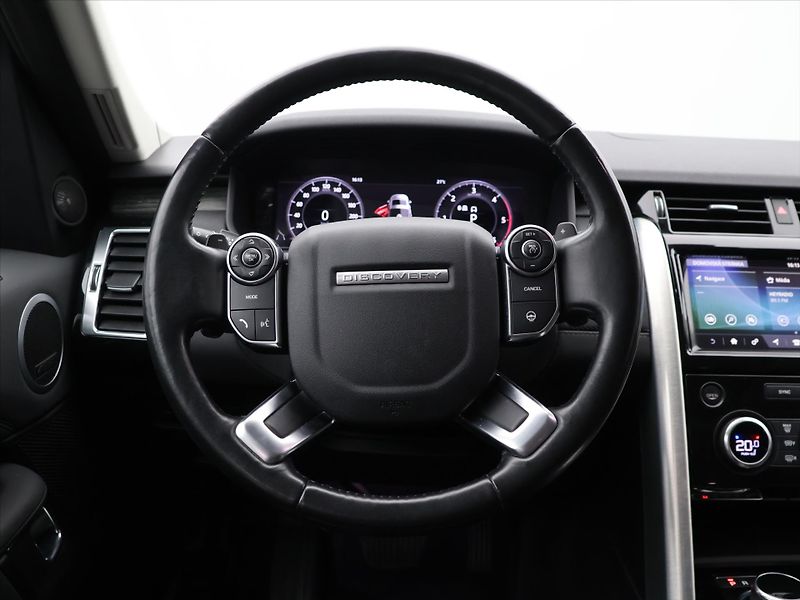 Land Rover Discovery 3,0 Td6 HSE Aut. 4WD DPH - fotka 18 z 31