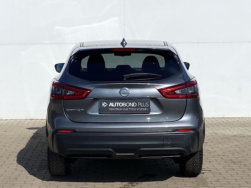 Nissan Qashqai 1.2 DIG-T 115k Czech Line - fotka 9 z 21
