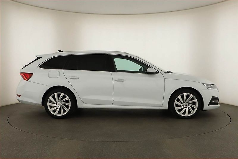 Škoda Octavia (2020) Style Plus 2.0 TDI, Automat - fotka 6 z 19