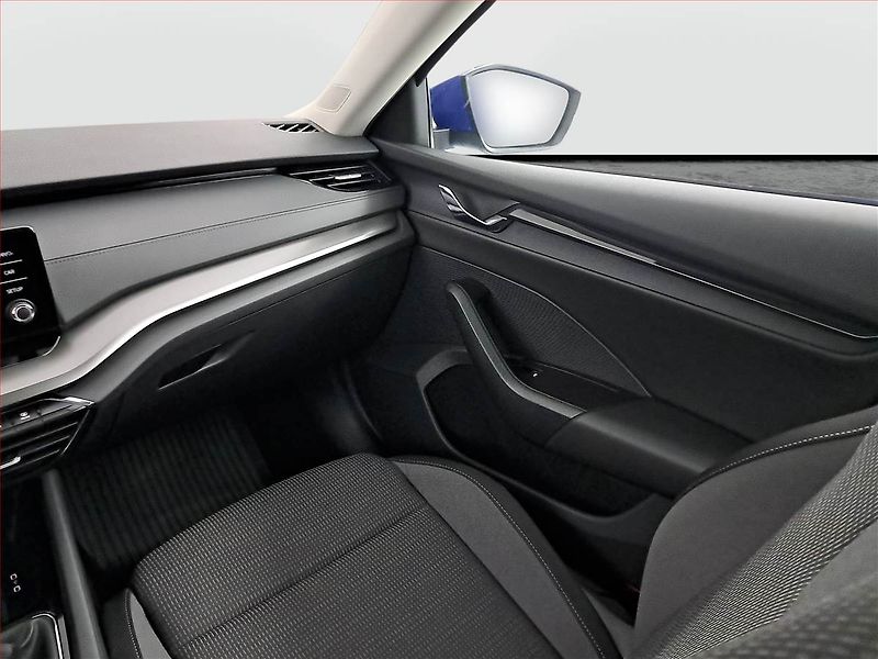 Škoda Octavia (2020) Ambition 1.5 TSI, Serv.kniha - fotka 8 z 21