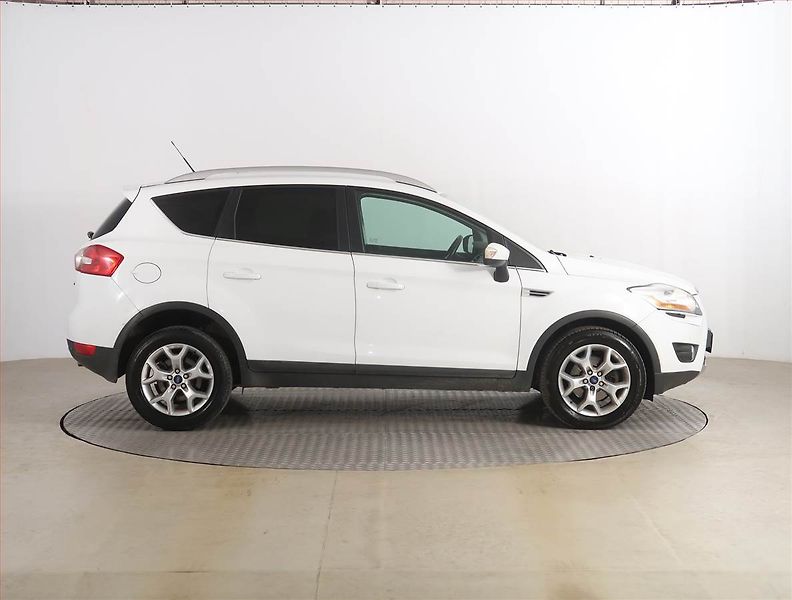 Ford Kuga (2012) 2.0 TDCi, 4X4, Automat - fotka 6 z 18