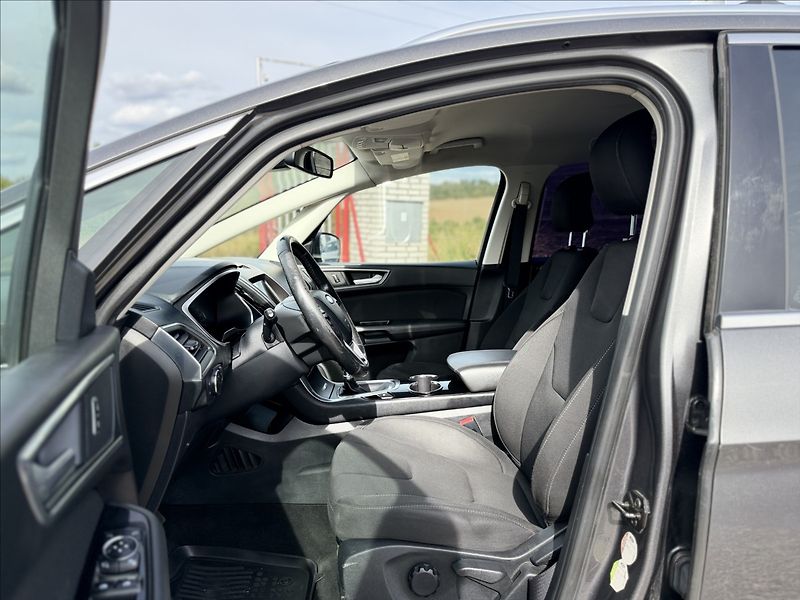 Ford S-MAX 2,0 TDCI 110kW NAVI +SADA KOL - fotka 9 z 27