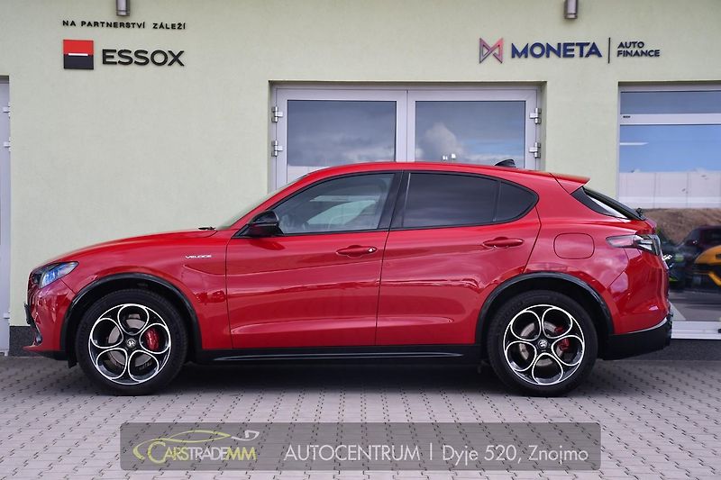 Alfa Romeo Stelvio 2.0T 16V 206kW VELOCE AT8 Q4 - fotka 2 z 50