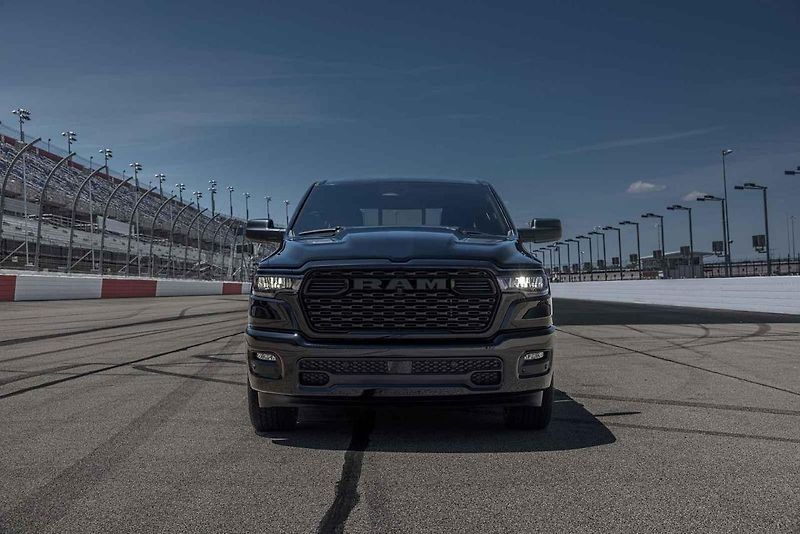 Ram 1500 se staronovým motorem 5.7 Hemi
