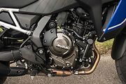 Kultivovanou osmistovku V-Strom sdílí s ostatními modely značky, například GSX-8S nebo GSX-8R