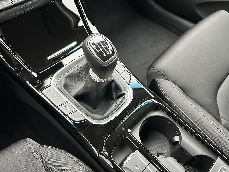 Hyundai i30 WG 1,0 TGDI STYLE SAFETY - fotka 30 z 32