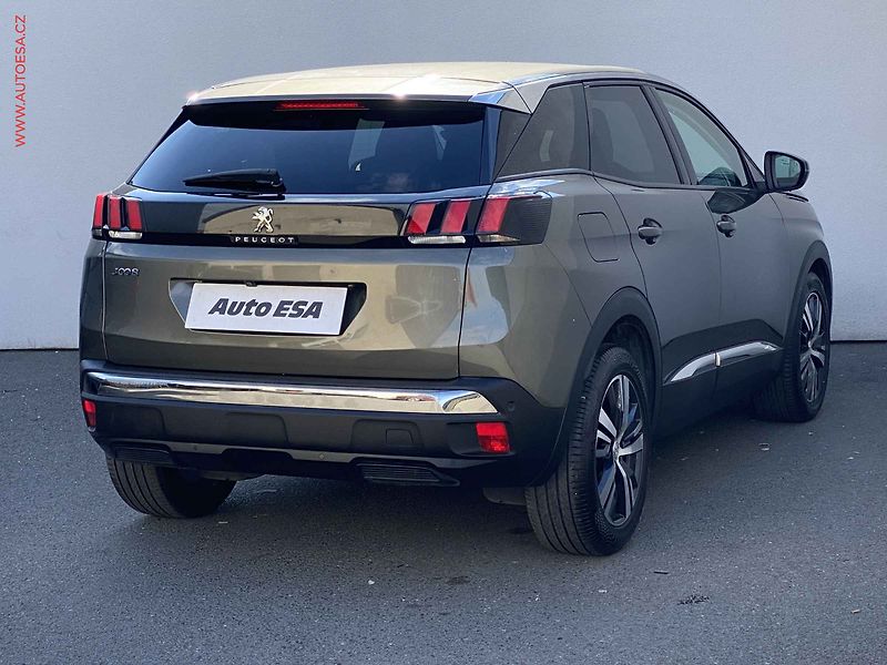 Peugeot 3008 (2017) 1.6 HDi, Allure, navi, kamera - fotka 4 z 19
