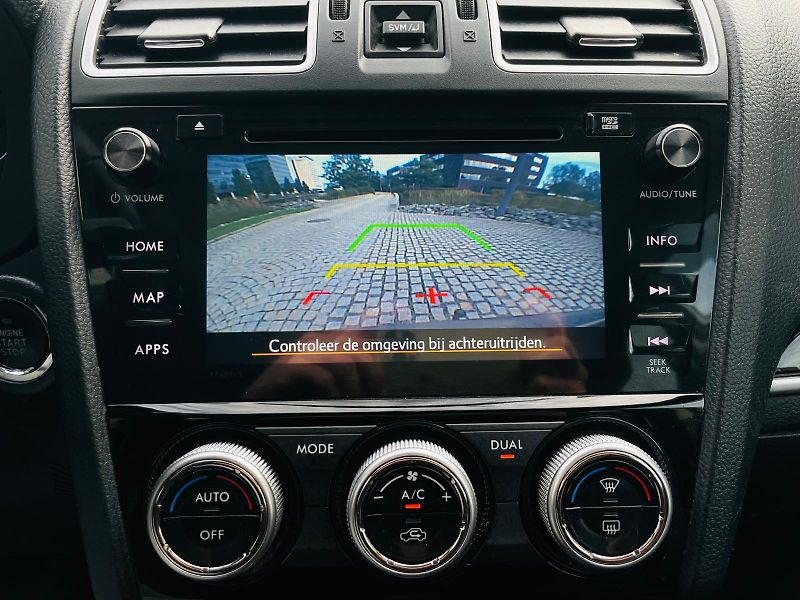 Subaru Forester 2.0i 1.MAJITEL TAŽNÉ SERVISKA - fotka 35 z 48