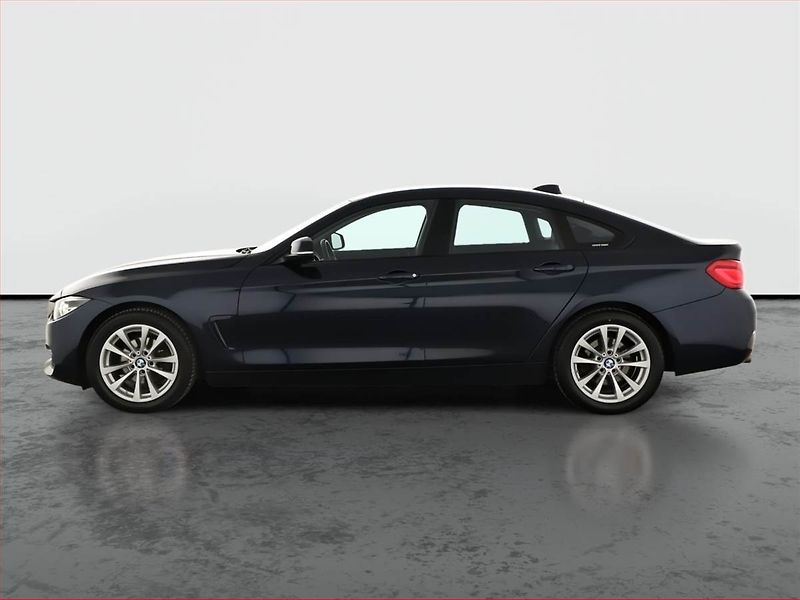 BMW Řada 4 (2019) Sport Line 418i, Automat - fotka 3 z 16