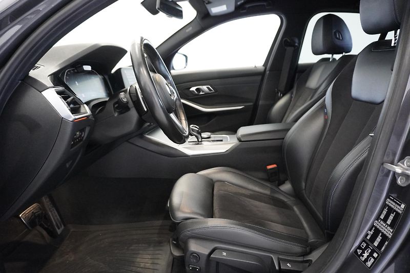 BMW Řada 3 2.0D 140kW M-SPORT,X-DRIVE - fotka 11 z 28