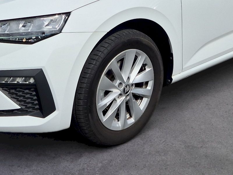 Škoda Scala (2025) Selection 1.0TSi 85kW 6°manuál - fotka 27 z 27
