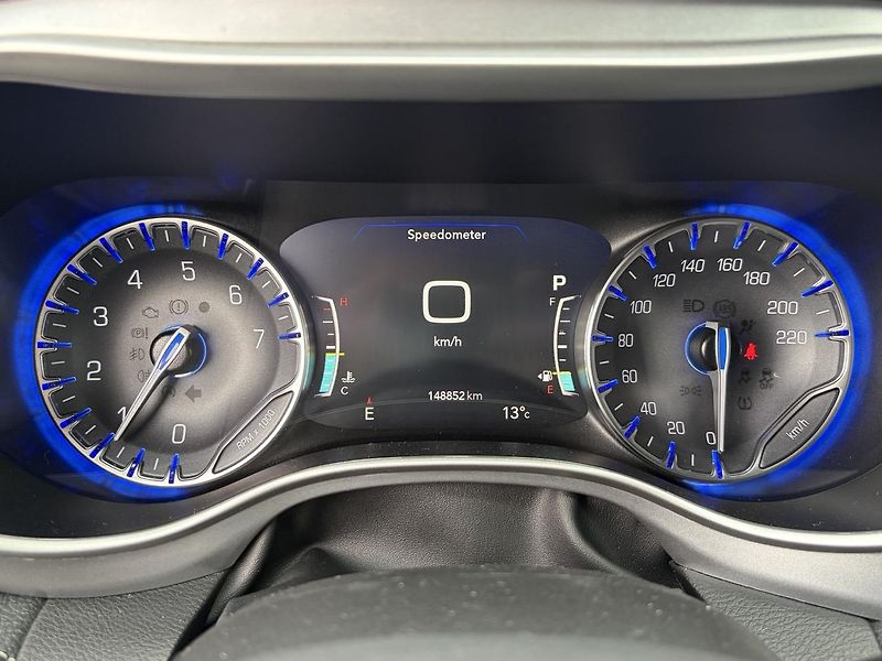 Chrysler Pacifica (2023) Touring L AWD S paket + LPG - fotka 10 z 30