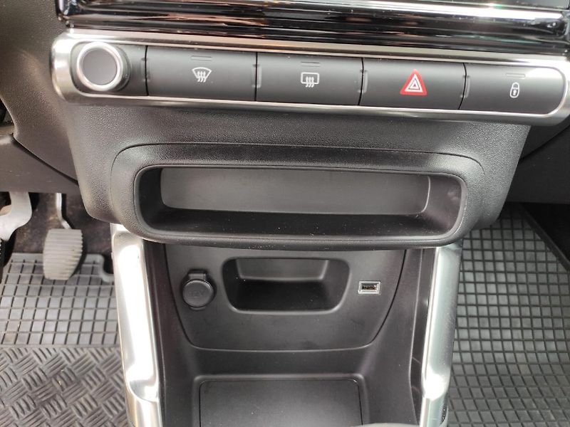 Citroën C3 Aircross (2022) 1.2 110k MAN6 záruka 1majitel - fotka 21 z 31