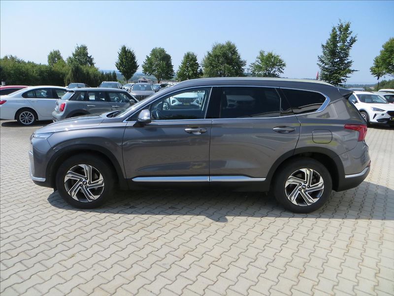 Hyundai Santa Fe 2,2 CRDi 142kW AUT Smart ČR - fotka 4 z 29