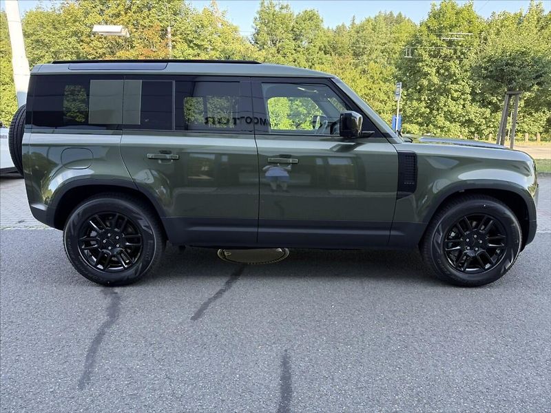 Land Rover Defender (2026) 3,0 S D200 - fotka 6 z 23