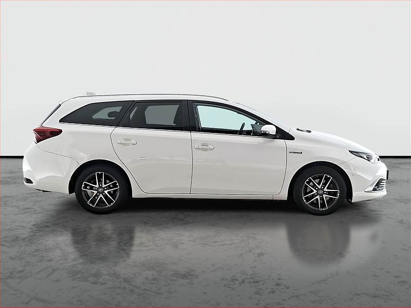 Toyota Auris (2015) Hybrid, Automat, Kůže - fotka 6 z 22