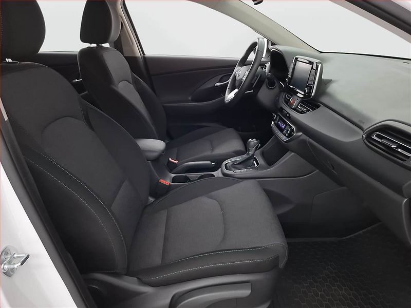 Hyundai i30 (2023) Comfort 1.0 T-GDI, Automat, ČR - fotka 9 z 21