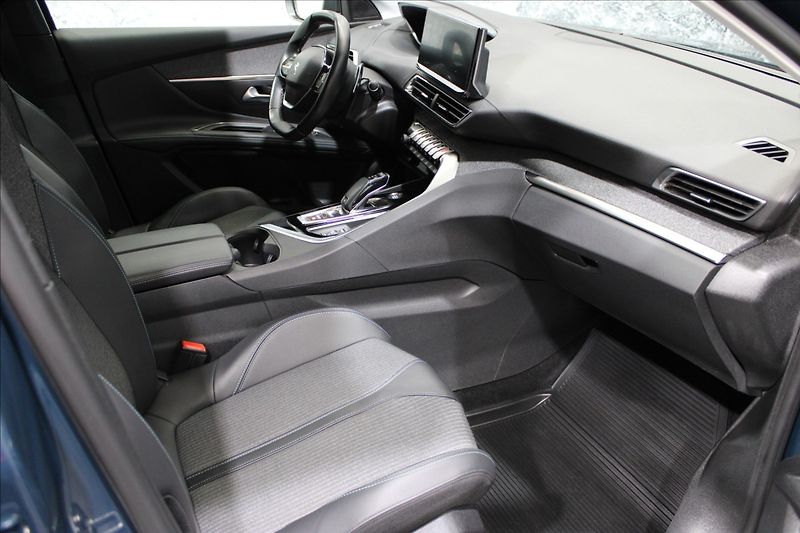 Peugeot 5008 1,5 HDi 1.majitel CZ - fotka 10 z 29