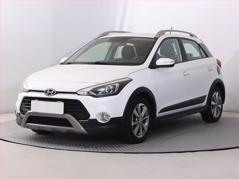 Hyundai i20 (2016) Active 1.4, Serv.kniha - fotka 2 z 17