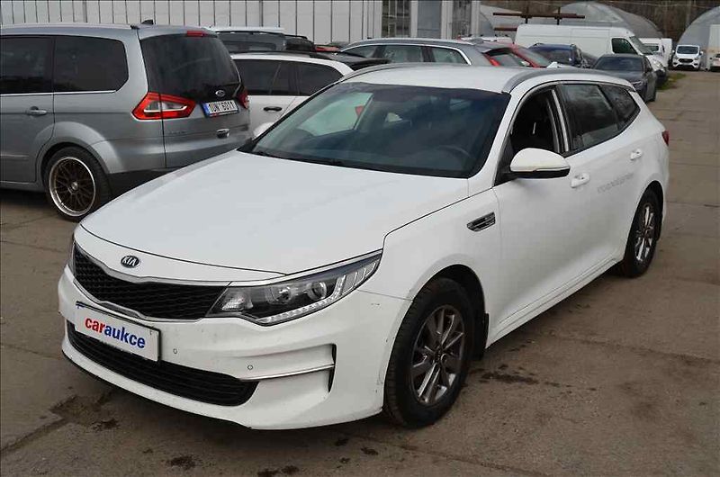 Kia Optima (2018) 1,7 D - fotka 1 z 21