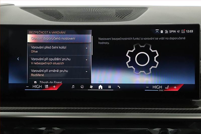 BMW X7 (2025) xDrive40d - fotka 17 z 29