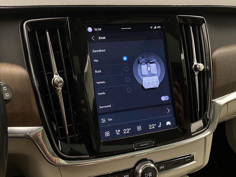 Volvo V90 B4 AWD BRIGHT PLUS AUT CZ - fotka 52 z 60