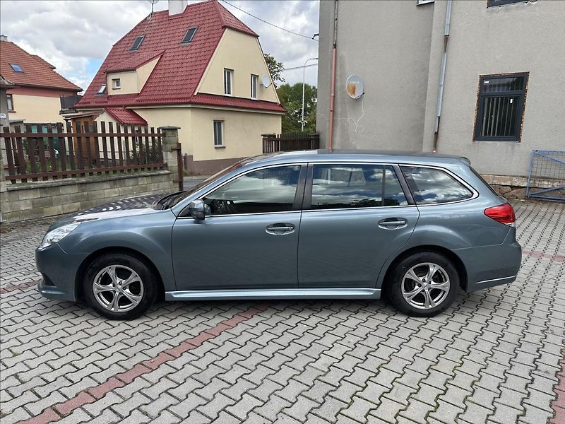 Subaru Legacy 2,0 Serviska 4X4 - fotka 8 z 21