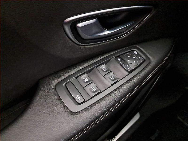 Renault Scénic (2018) 1.6 dCi, 7 míst, Serv.kniha - fotka 17 z 20
