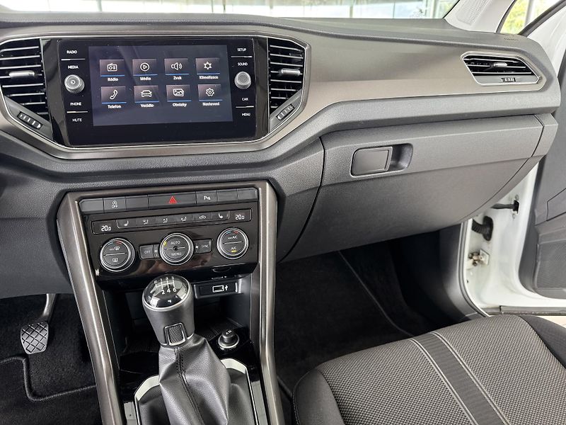 Volkswagen T-Roc 2,0TDI 110kW*STYLE*REZERVACE! - fotka 18 z 28