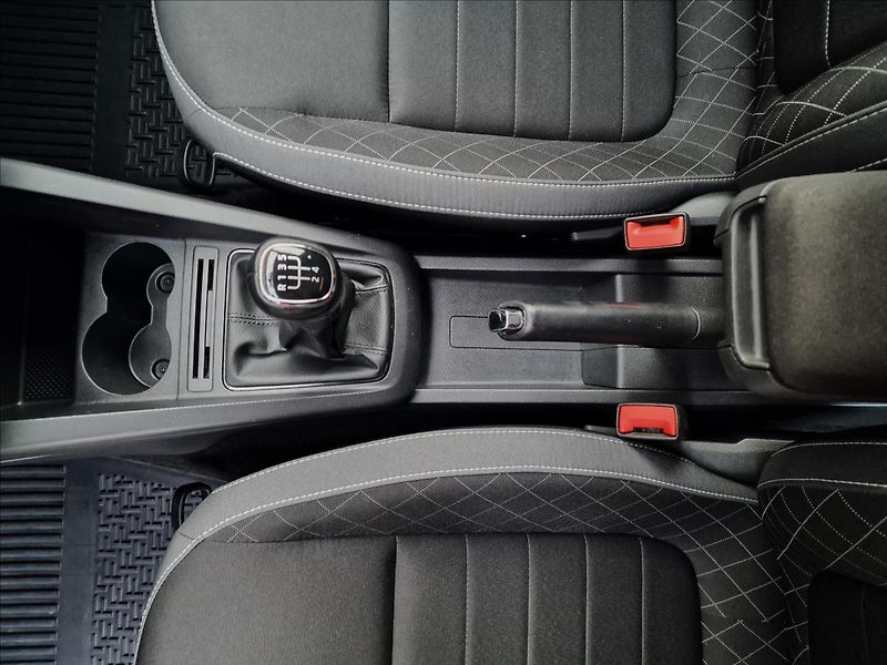 Škoda Fabia 1.0 TSI 70kW Combi Tour,1.Maj - fotka 32 z 47