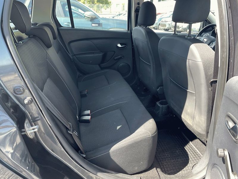 Dacia Logan (2018) 1.0 SCe,54kW,ČR,Klima - fotka 26 z 30