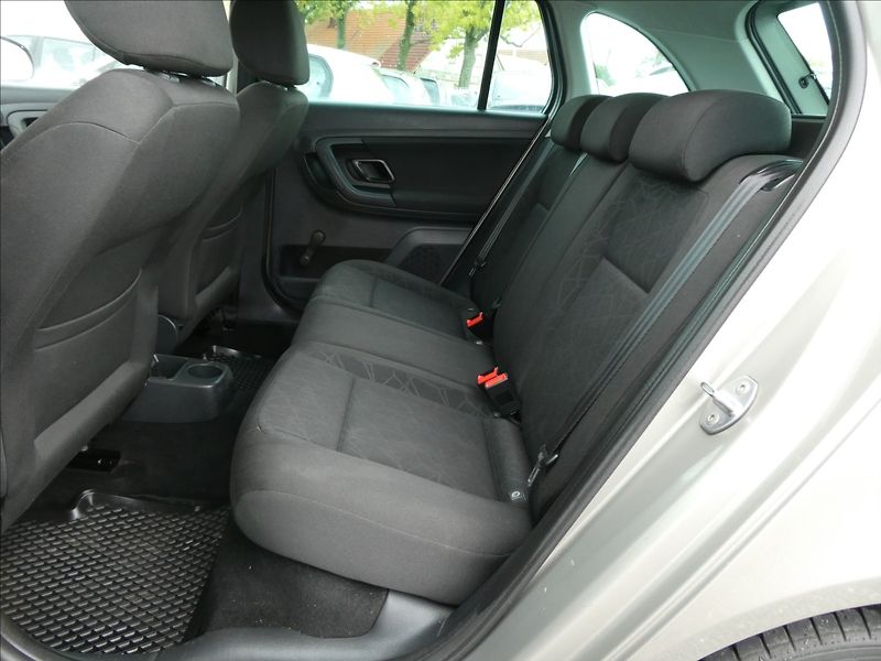 Škoda Fabia 1,2 HTP 51kW Family,po servise - fotka 18 z 42