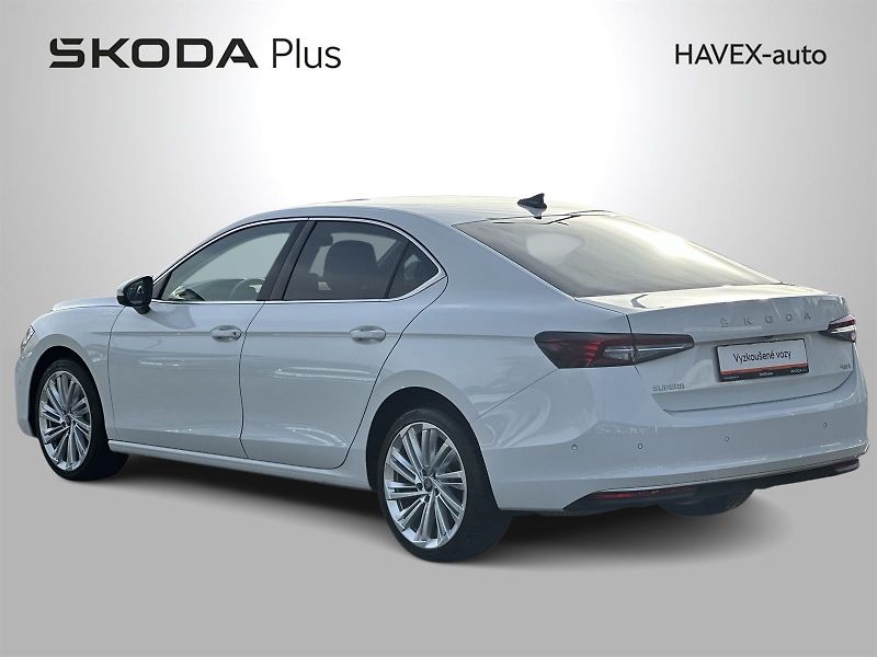 Škoda Superb (2025) 2.0 TSI 4x4 DSG L&K - fotka 39 z 40