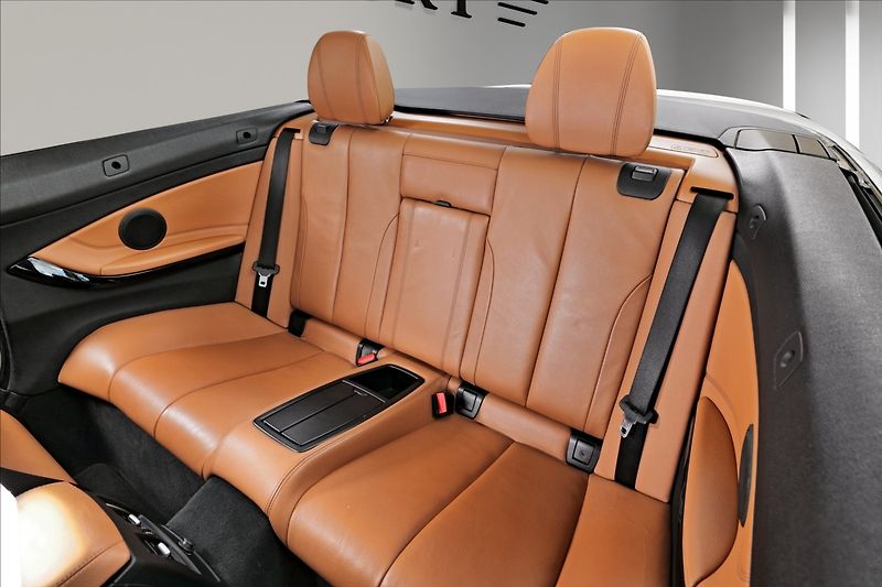 BMW Řada 4 430i M-Sport - fotka 14 z 24