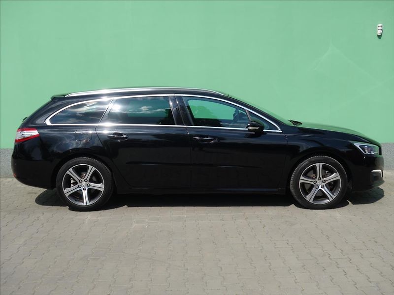 Peugeot 508 2,0 133kW ALLURE AUTOMAT - fotka 6 z 33